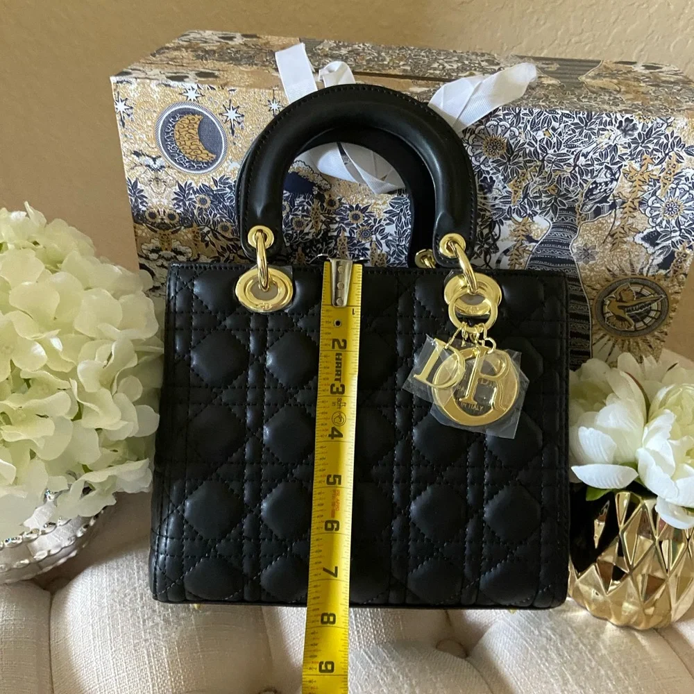 Classy lady bag CD Black Quilted Tote - Picture 13 of 16